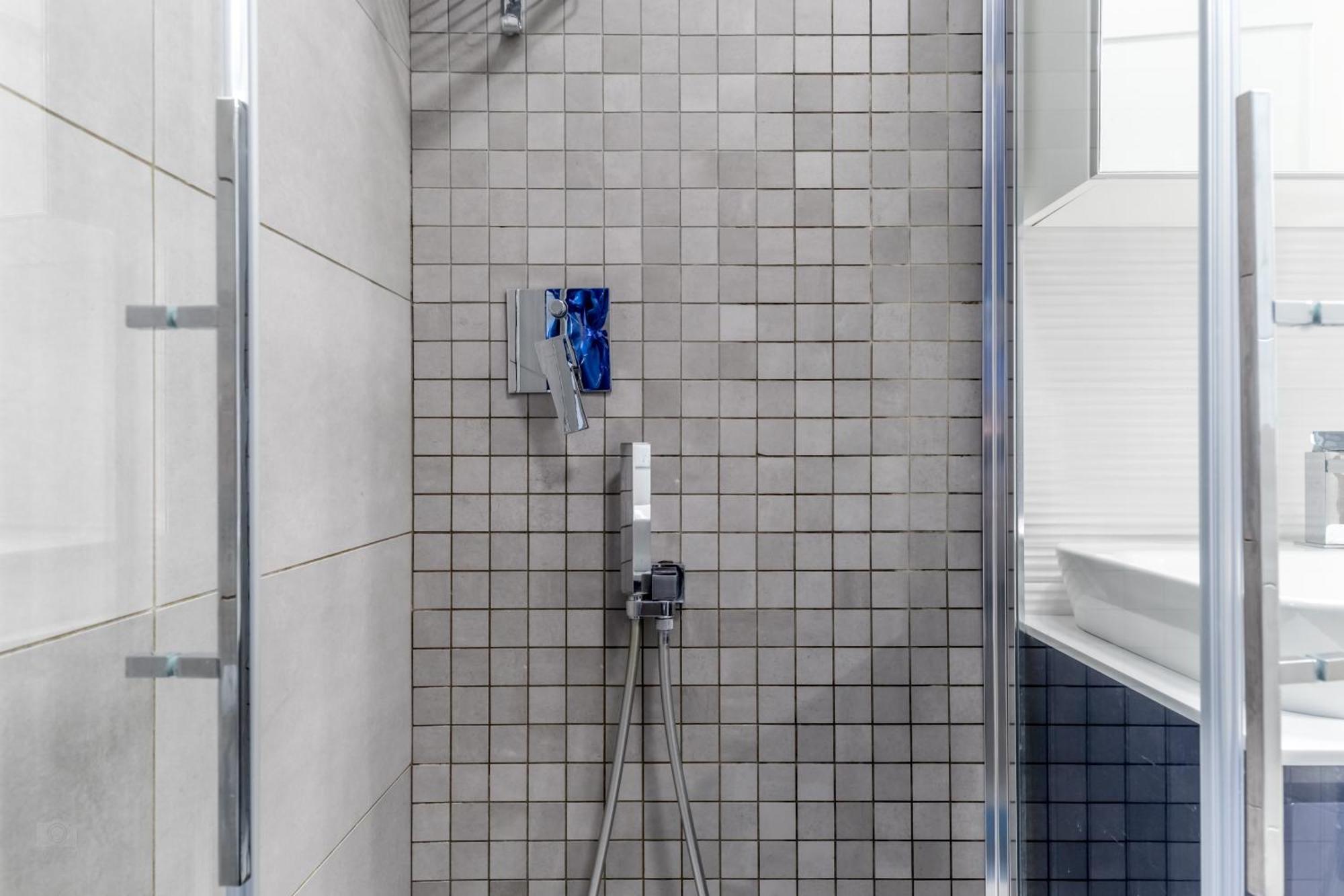 White Living R-Home Рим Екстер'єр фото
